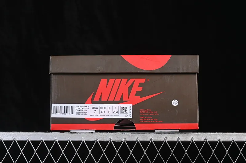 All categories Air Jordan Jordan series basketball shoes Air Jordan 1 Low ZG version Travis Scott x Air Jordan 1 Low OG AJ1 Joe 1 undercut low top full head layer CQ4277-001